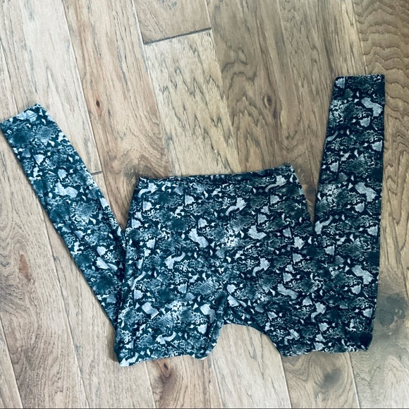 SEXY No Comment NY•LA Leggings ✨ Size Small - Picture 2 of 2